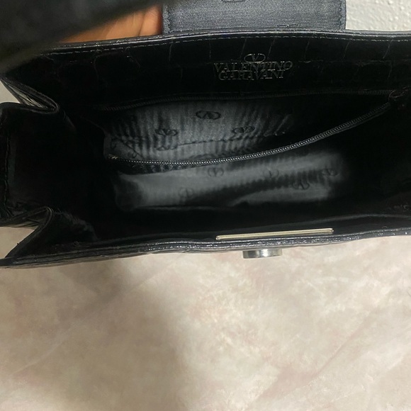Rare VALENTINO GARAVANI Black Handbag - Picture 10 of 11